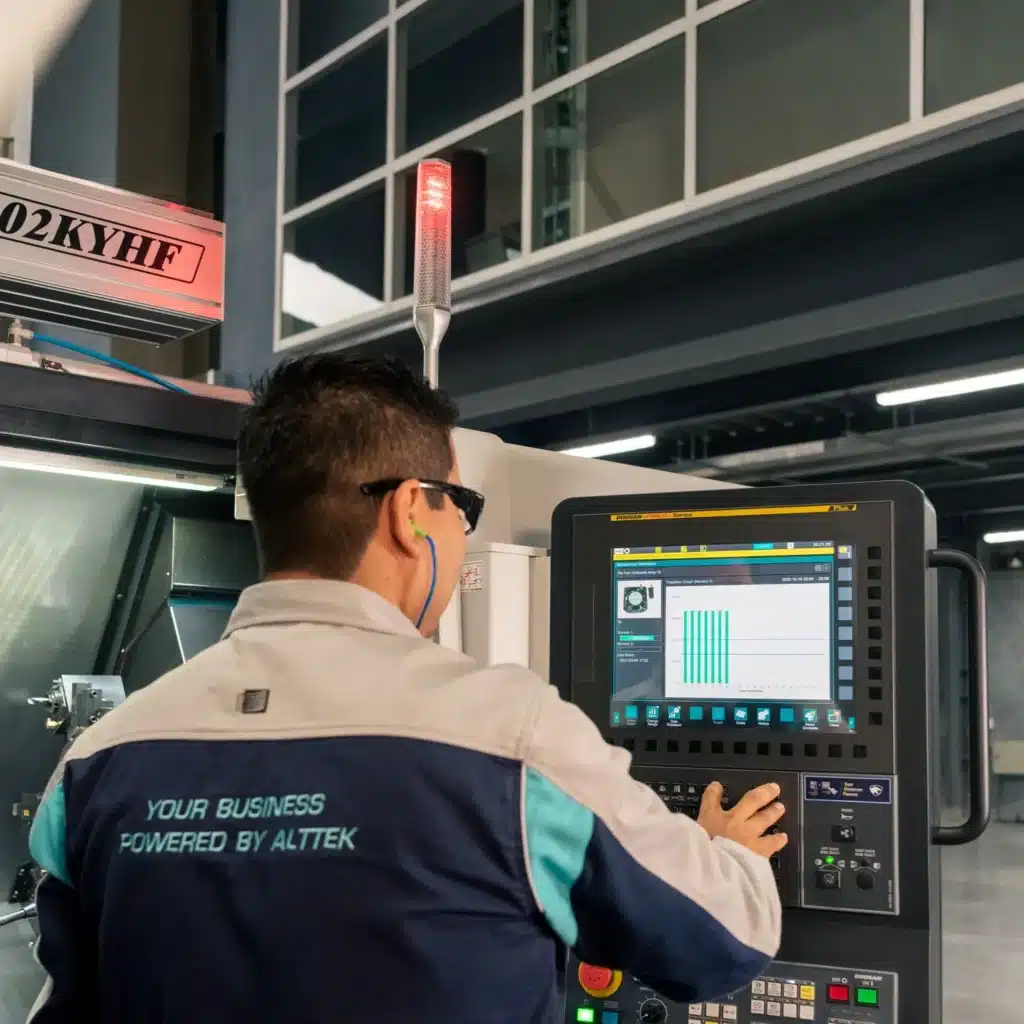 Refaccione sy servicio para control CNC